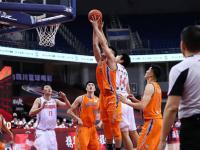 LOL-湖南队球员表现抢眼，赢得观众喝彩