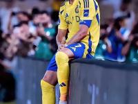 IM电竞官网首页-足球比赛中，球队历经千辛万苦终于获得胜利