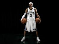 IM竞技体育平台-森林狼冲垮广东队，乔治成为关键先生，一场战术与意志的较量