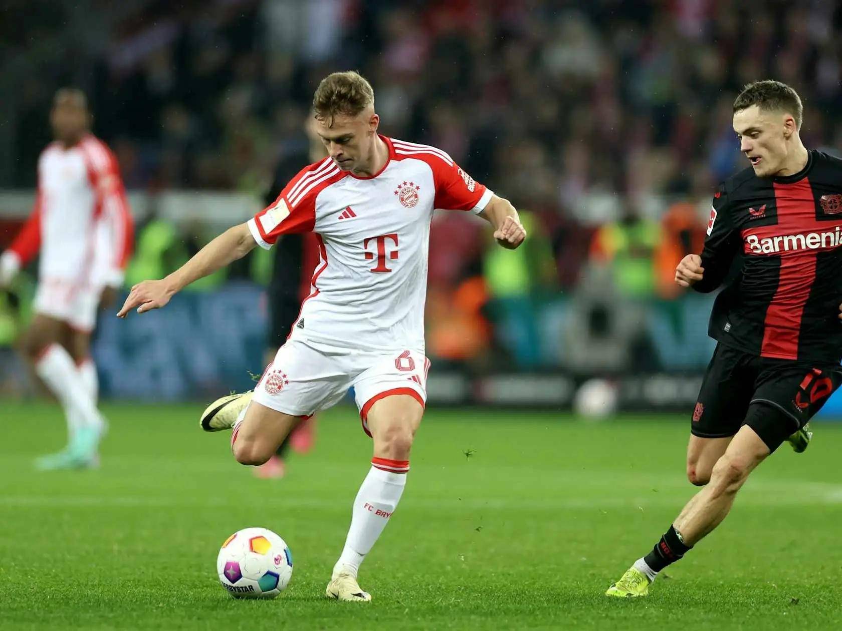 奥格斯堡队全队集体训练备战新赛季,雄心壮志的简单介绍 奥格斯堡队全队集体训练备战新赛季,雄心壮志的简单介绍