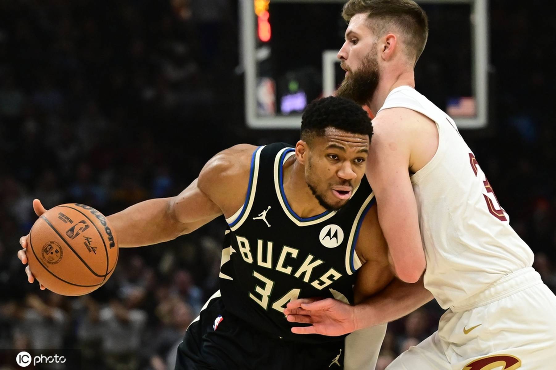 球队主场势不可挡，轻取对手