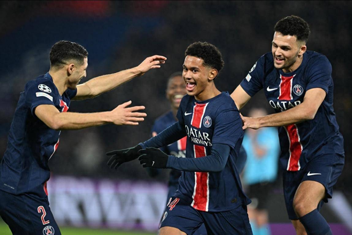 关于巴黎圣日耳曼确认新签约，球队雄心勃勃的信息