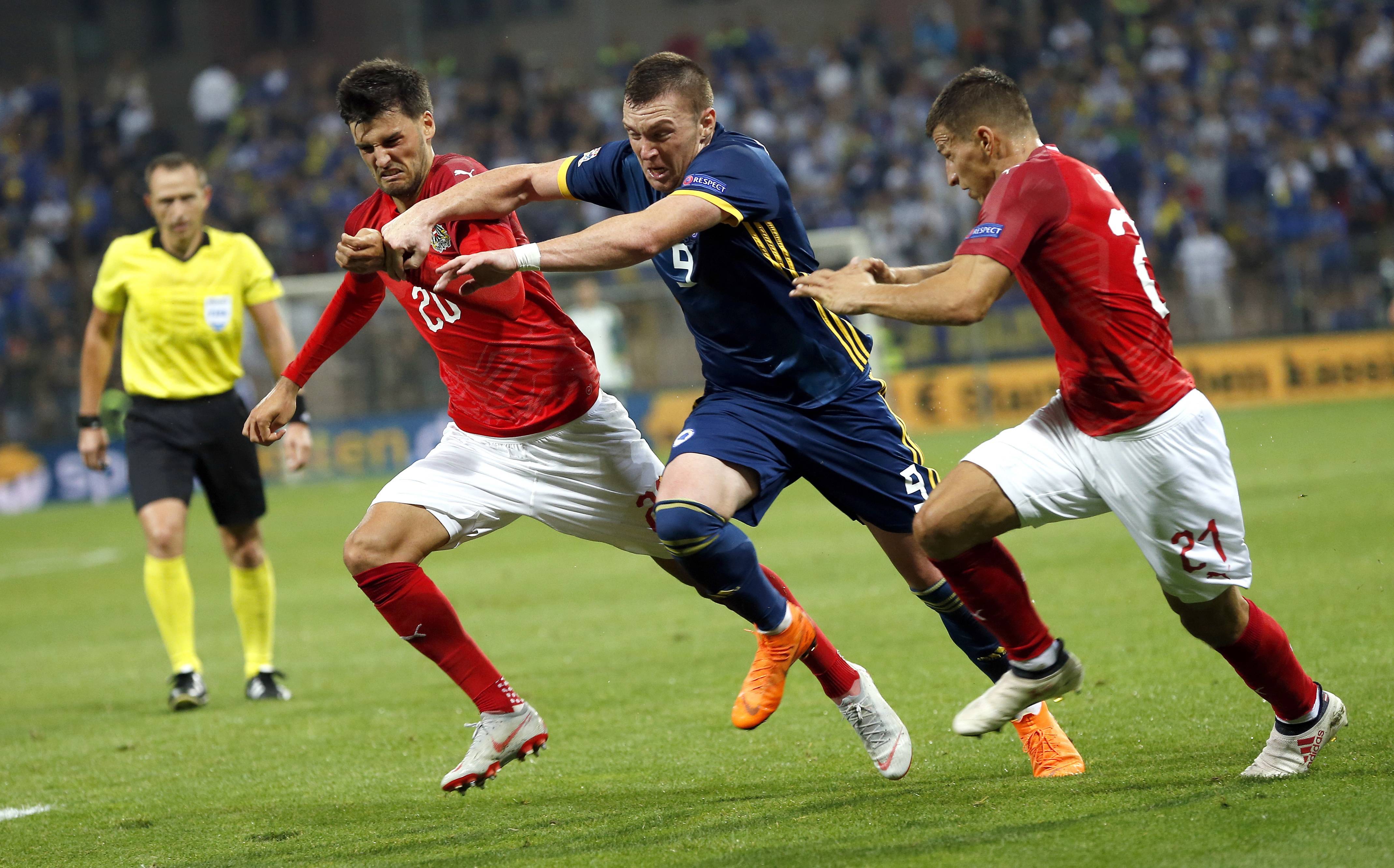 荷兰艰难淘汰冰岛,成功晋级欧洲杯 荷兰艰难淘汰冰岛,成功晋级欧洲杯