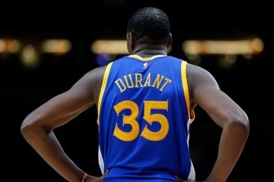 关于76人轻取凯尔特人，武切维奇状态火热的信息