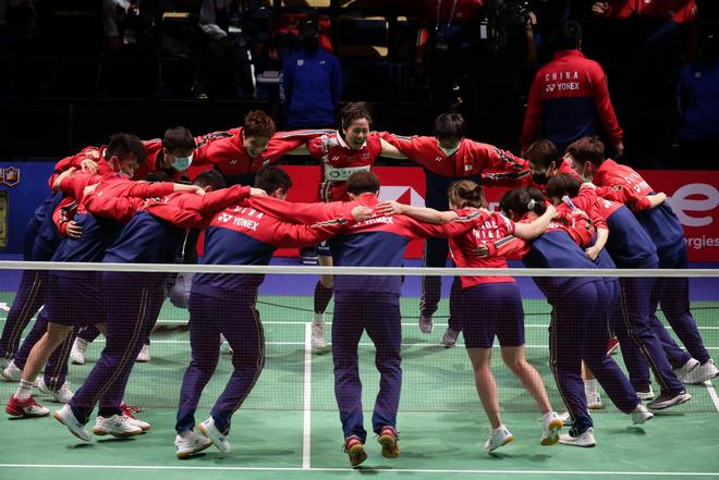 中国队横扫韩国队，安赛龙扛起全队